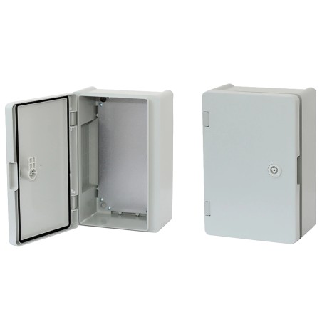 Щит з монтажною панеллю,опалові двері IP 65 ERKA 022